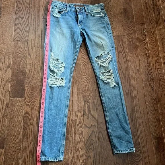 Joe's Jeans - Slouched Slim in Cali - Picture 6 of 11